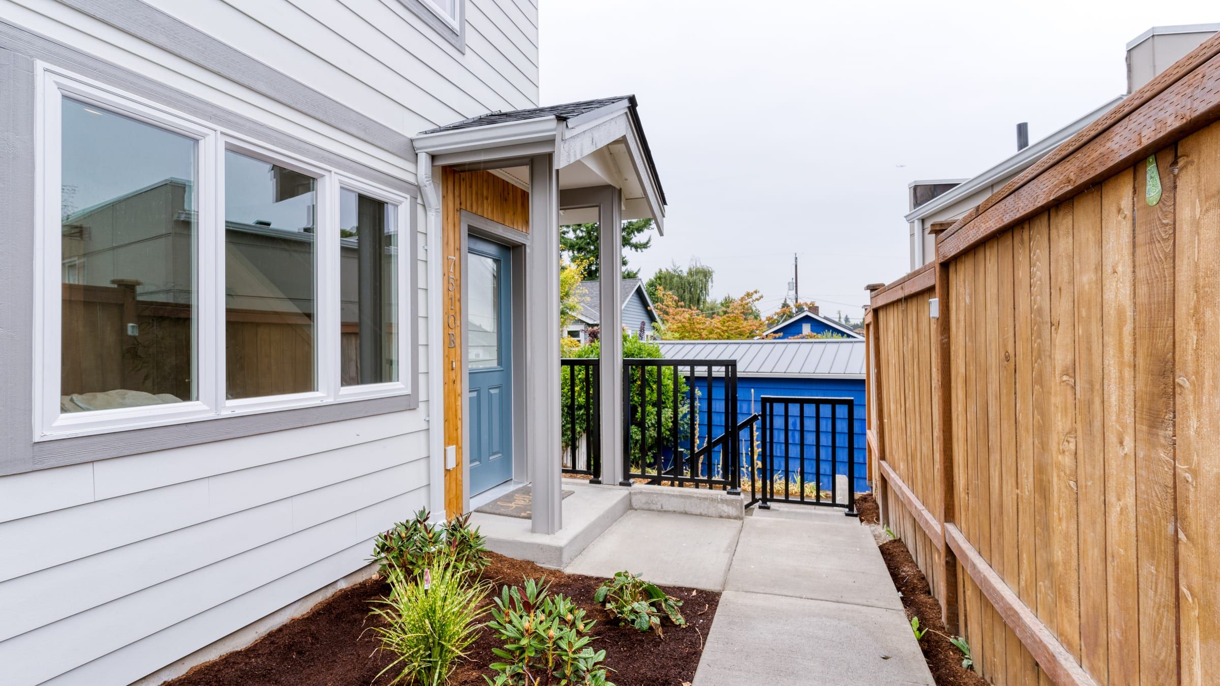 Whittier Split Level, photo 2